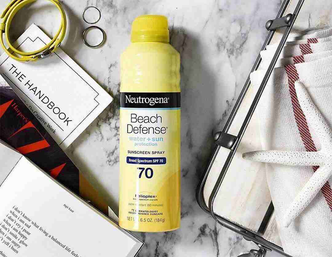 Kem chống nắng dạng xịt Neutrogena Beach Defense Water